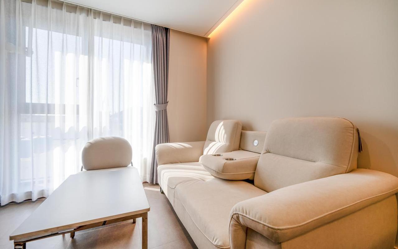 Hound Hotel Gijang Osiria Busan Exterior photo