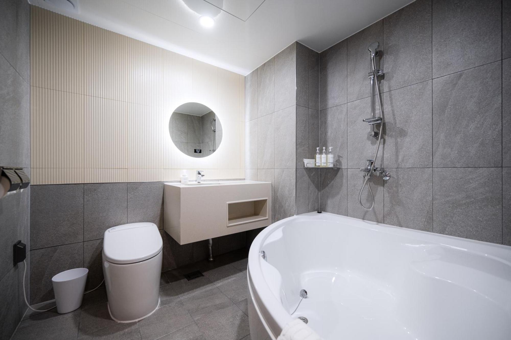 Hound Hotel Gijang Osiria Busan Exterior photo